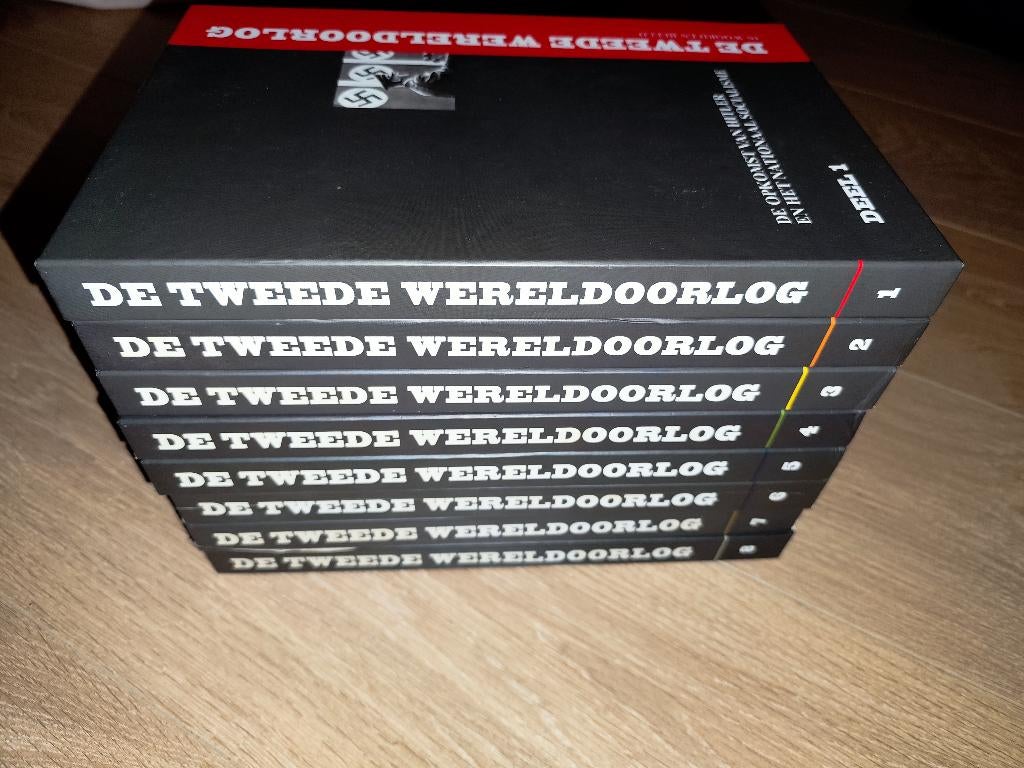 Boeken reeks "Tweede wereldoorlog in woord en beeld", Boeken, Oorlog en Militair, Ophalen of Verzenden, Zo goed als nieuw, Algemeen