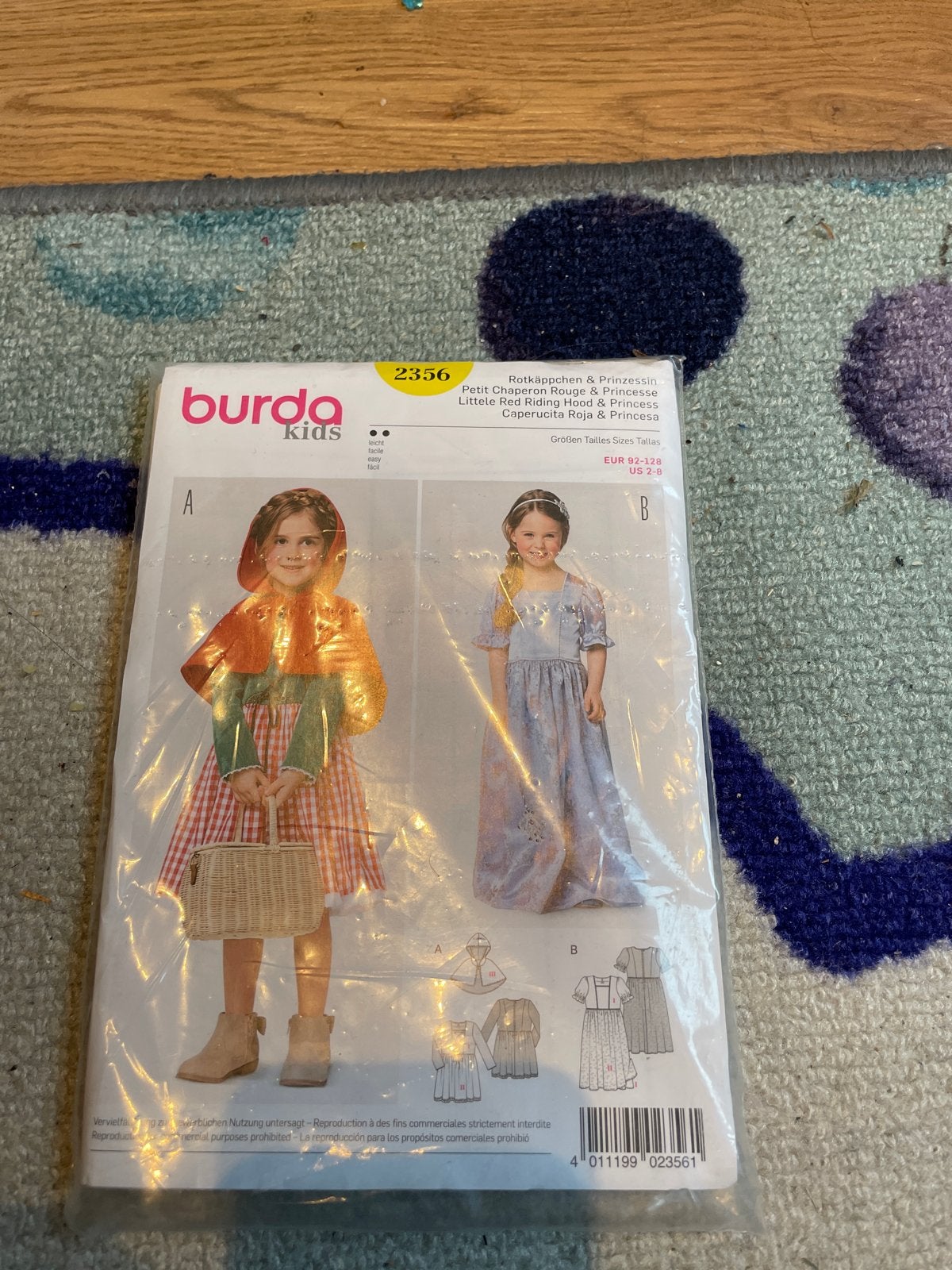 Burda Kids Naaipatroon Roodkapje & Prinses (Maat 92-128), Hobby en Vrije tijd, Kledingpatronen, Overige typen, Kind, Nieuw, Burda