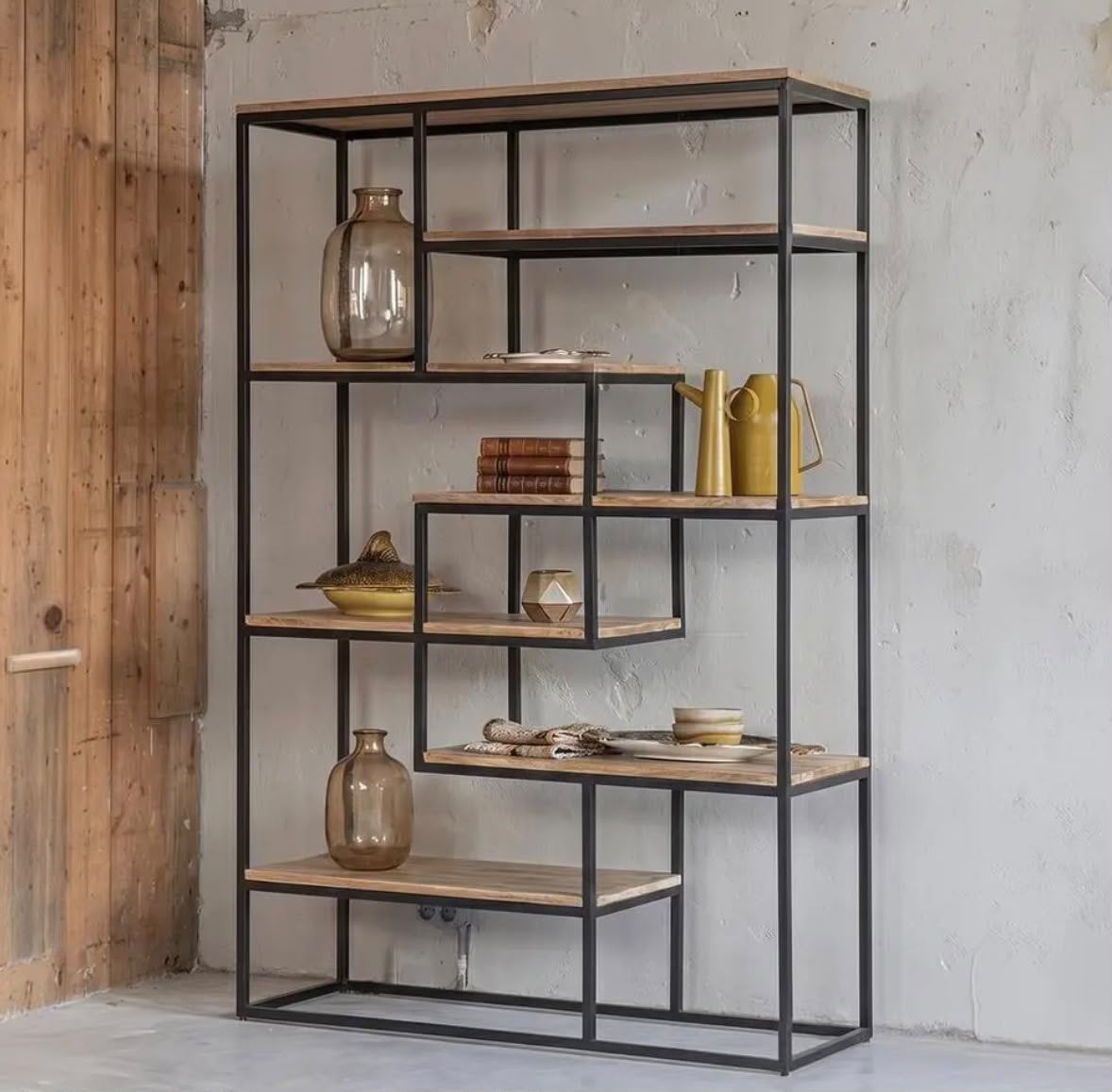 Vakkenkast mangohout Chicago van Leen Bakker, Huis en Inrichting, Ophalen, Met plank(en), Zo goed als nieuw, Minder dan 150 cm
