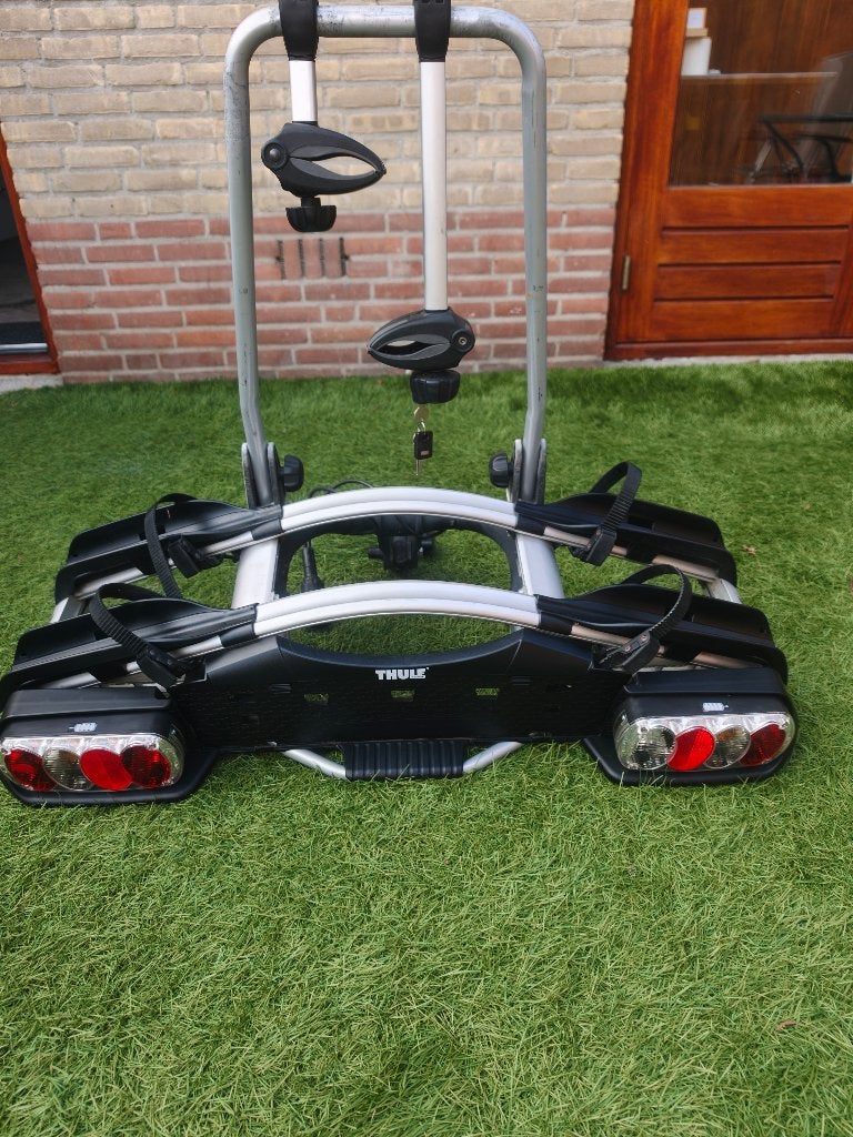 Fietsendrager thule, Ophalen, Brede banden, Zo goed als nieuw, 2 fietsen