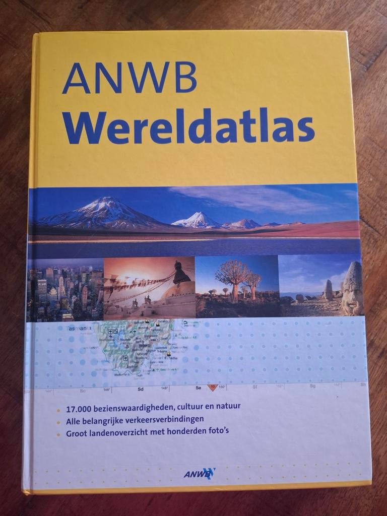 ANWB Wereldatlas - Zo goed als nieuw, Boeken, Atlassen en Landkaarten, 2000 tot heden, Ophalen of Verzenden, Zo goed als nieuw