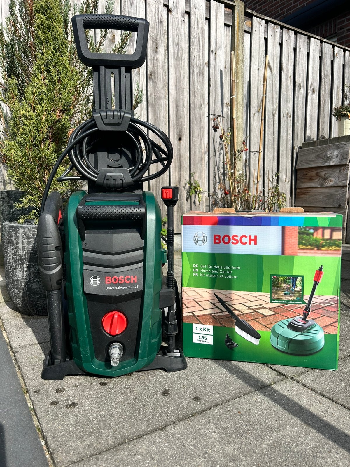 Hoge drukreiniger Bosch met home/car kit