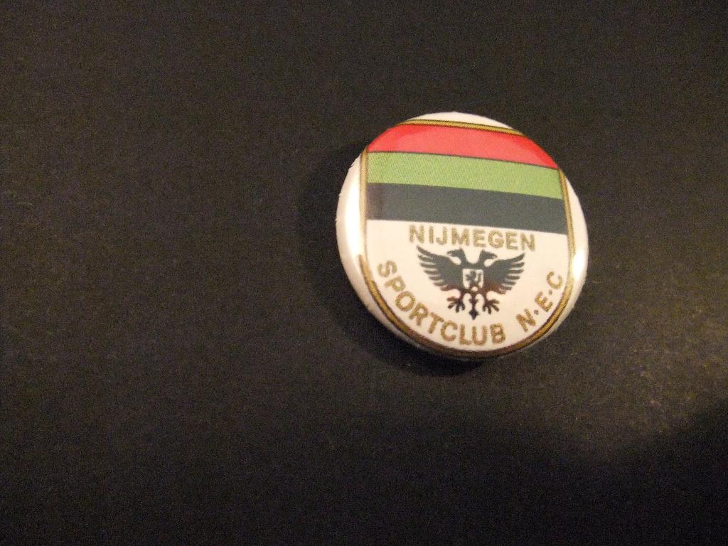 NEC Nijmegen voetbalclub-sportclub, button, Verzamelen, Speldjes, Pins en Buttons, Ophalen of Verzenden, Gebruikt, Overige onderwerpen