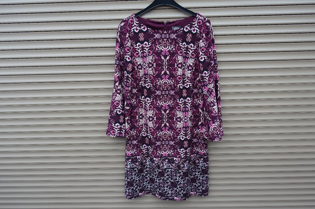 Nieuw.  Vince Camuto jurk.   Maat  38.  Bijenkorf, Maat 38/40 (M), Vince Camuto, Meerkleurig, Nieuw
