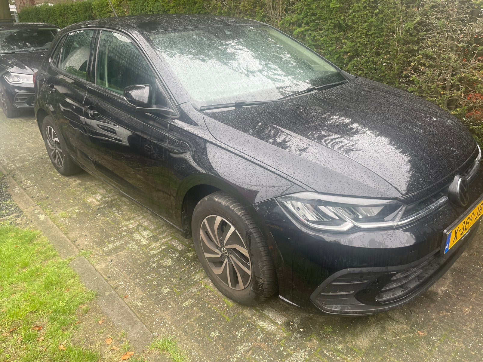 Vw polo 1.0 tsi bj 11 -2023 lichte brandschade interieur, Auto diversen, Ophalen, Zwart, Benzine
