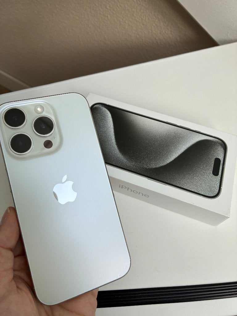 iPhone 15pro, Telecommunicatie, Mobiele telefoons | Apple iPhone, Wit, Zo goed als nieuw, Zonder simlock, Zonder abonnement