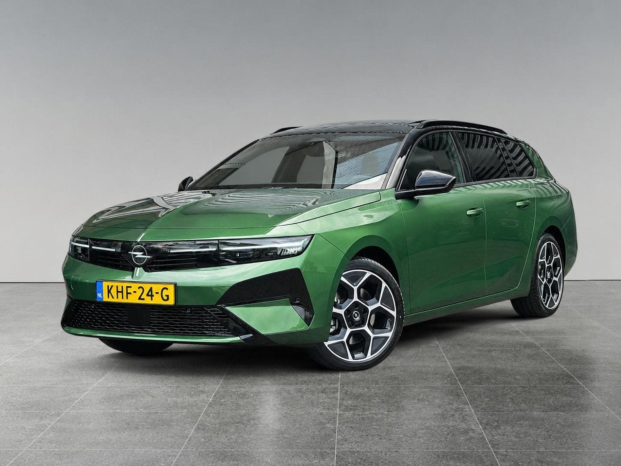 Opel Astra ST Ultimate 1.6 HYbrid PHEV 195pk | SCHUIF/KANTEL, Gebruikt, 4 cilinders, Hybride Elektrisch/Benzine, Te koop