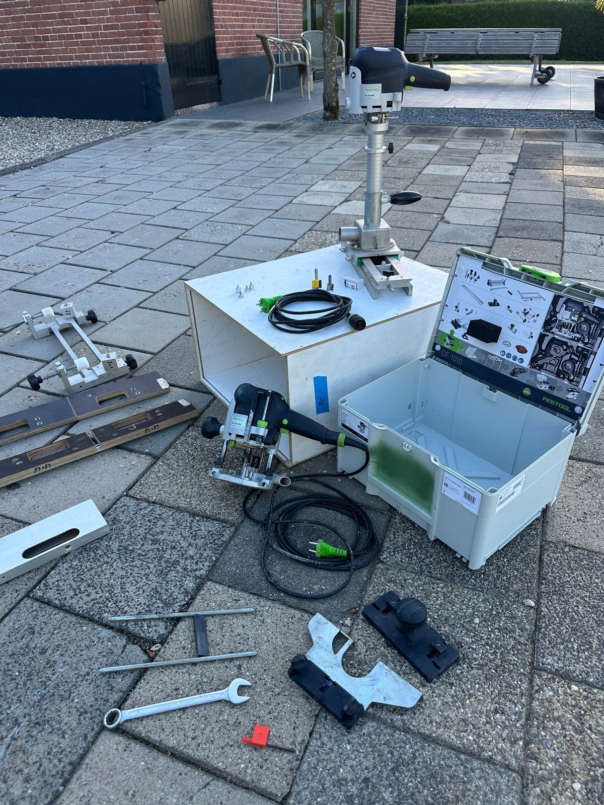 2x Festool OF 1010 EBQ Bovenfrees met slotfrees set, Doe-het-zelf en Verbouw, Gereedschap | Freesmachines, Ophalen, Gebruikt, Elektrisch