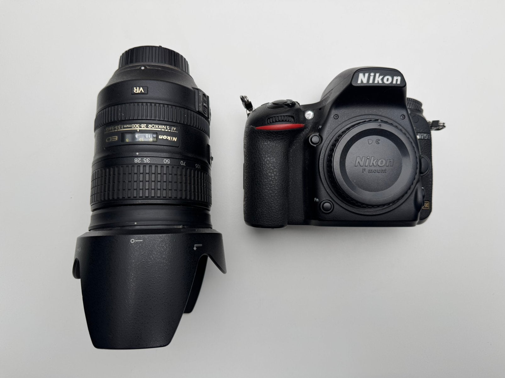 Nikon D750 + Nikkor 28-300mm VR – 20.488 clicks, Ophalen, Spiegelreflex, Zo goed als nieuw, Nikon
