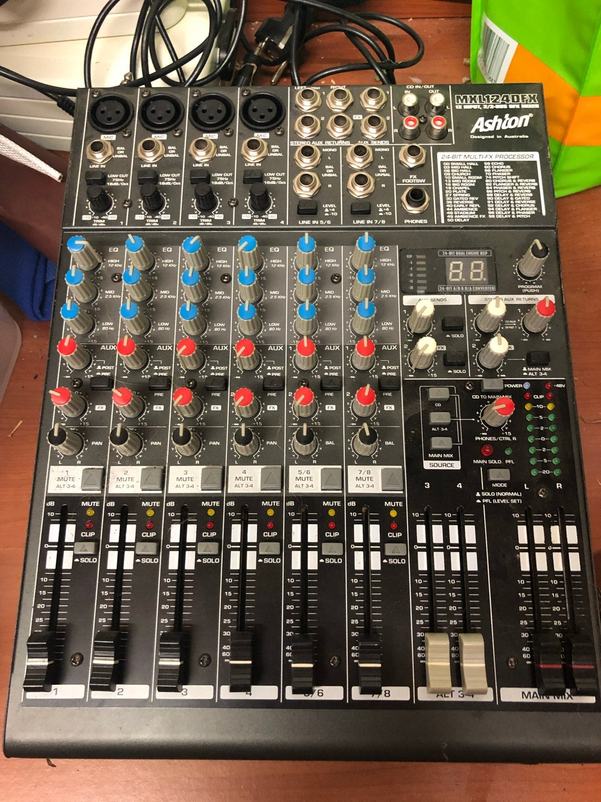 Ashton MXL124DFX Mixer - 12-kanaals met effecten, Ophalen, Gebruikt, 10 tot 20 kanalen, Microfooningang