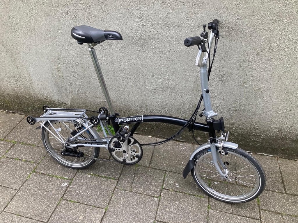 Mooie BROMPTON M6R 6versn met volledige beurt, nieuwe banden, Ophalen, Brompton, 16 tot 18 inch, Versnellingen