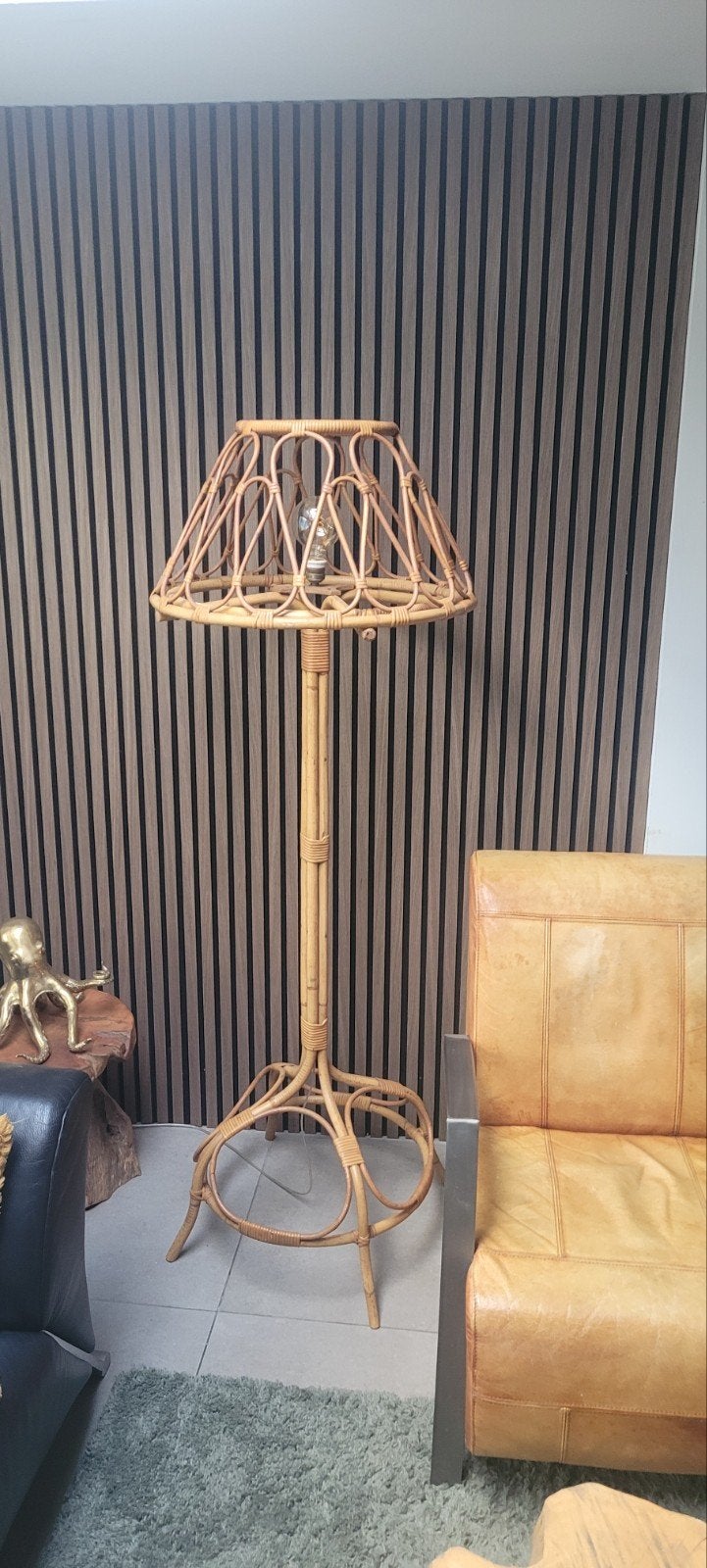 Retro staande bamboe lamp - 1.70m hoog, Huis en Inrichting, Lampen | Vloerlampen, Ophalen, Gebruikt, Retro, Bohemian, Natuurlijk materiaal