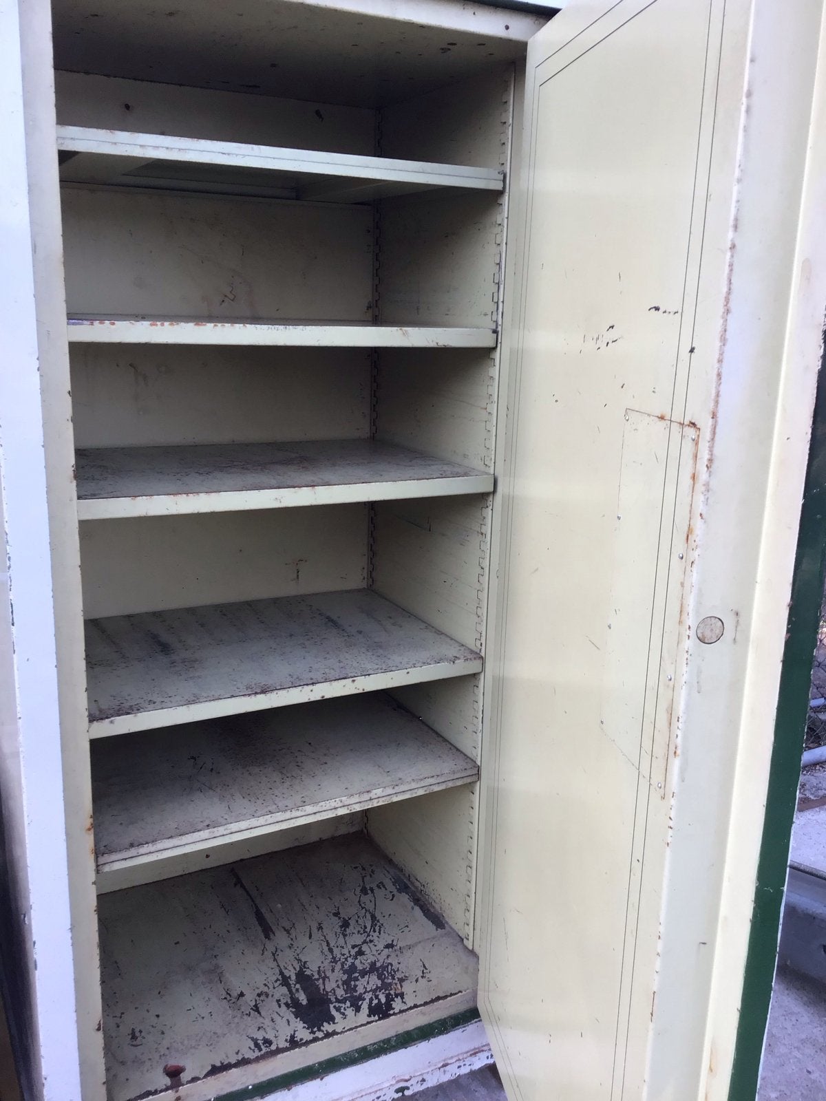 Zware kluis H180 B90 D70 met legplanken, Ophalen of Verzenden, Gebruikt, Brandkast