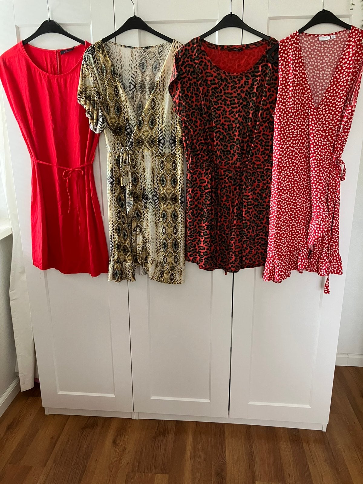 Pakket 4 jurkjes maat L/XL, Ophalen of Verzenden, Zo goed als nieuw, Maat 42/44 (L), Boven de knie