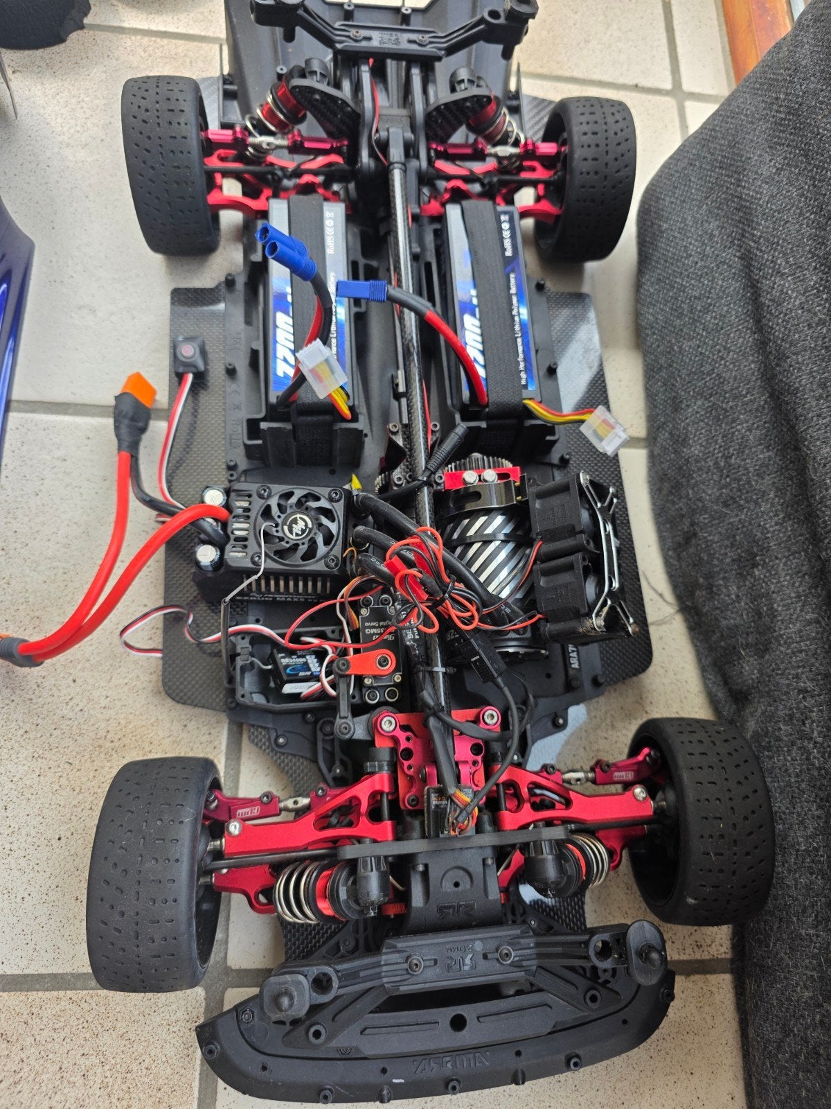 Arrma Limitless v2 met upgrades 8s 200+ km/u, 4 sets wielen, Elektro, Gebruikt, Ophalen of Verzenden, Auto onroad