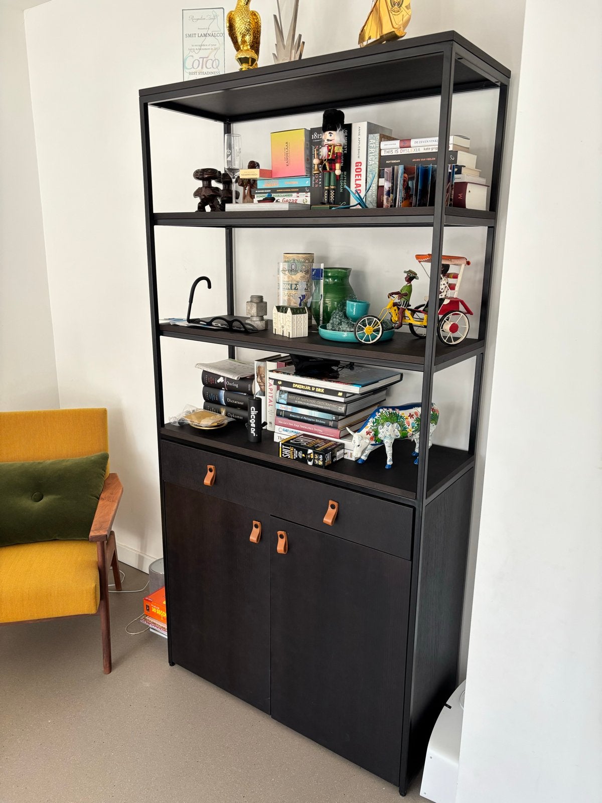 Bodilson Strong - Stijlvolle zwarte kast, Huis en Inrichting, Kasten | Boekenkasten, Ophalen, 200 cm of meer, 50 tot 100 cm, Zo goed als nieuw