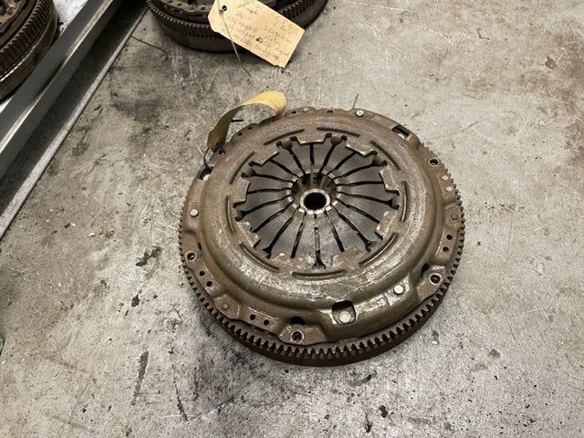 Vliegwiel Volkswagen Polo V (6R) (2009-10/2014-05) 03P105273, Gebruikt, Volkswagen, Volkswagen AG, Kundenbetreuung@volkswagen.de