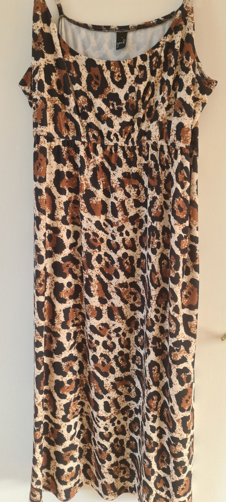Nieuwe jurk Yoek plussize XL 50 52 panterprint dress zomer, Kleding | Dames, Grote Maten, Yoek, Bruin, Jurk, Nieuw