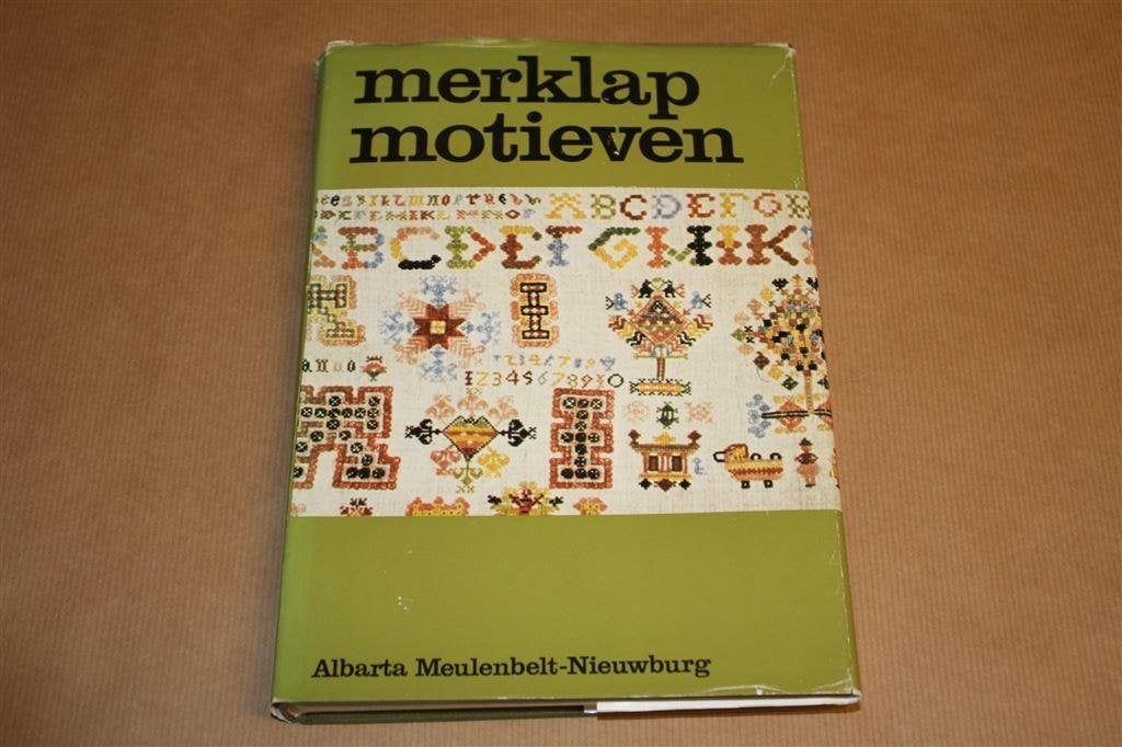 Merklapmotieven en hun symboliek., Ophalen of Verzenden, Gelezen, Tekenen en Schilderen