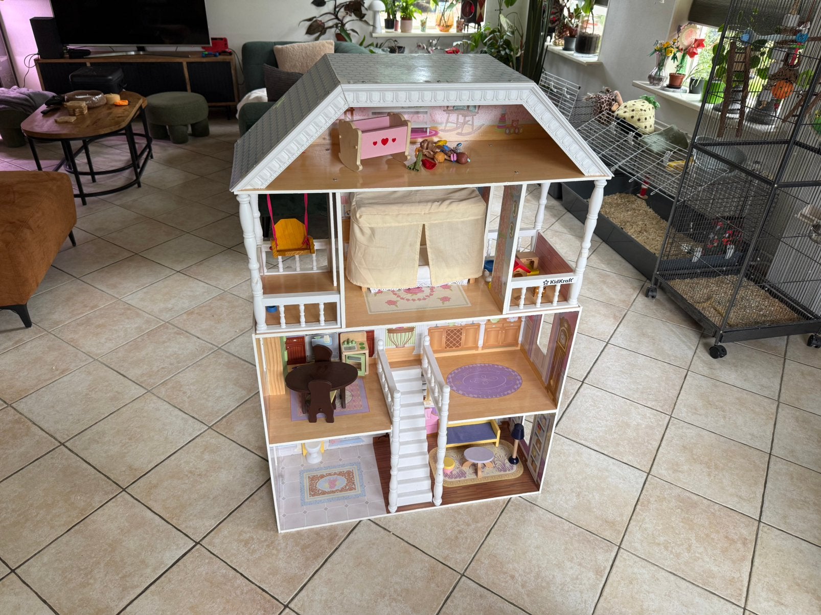 Kidkraft groot hoog poppenhuis met meubels, Ophalen, Gebruikt, Poppenhuis