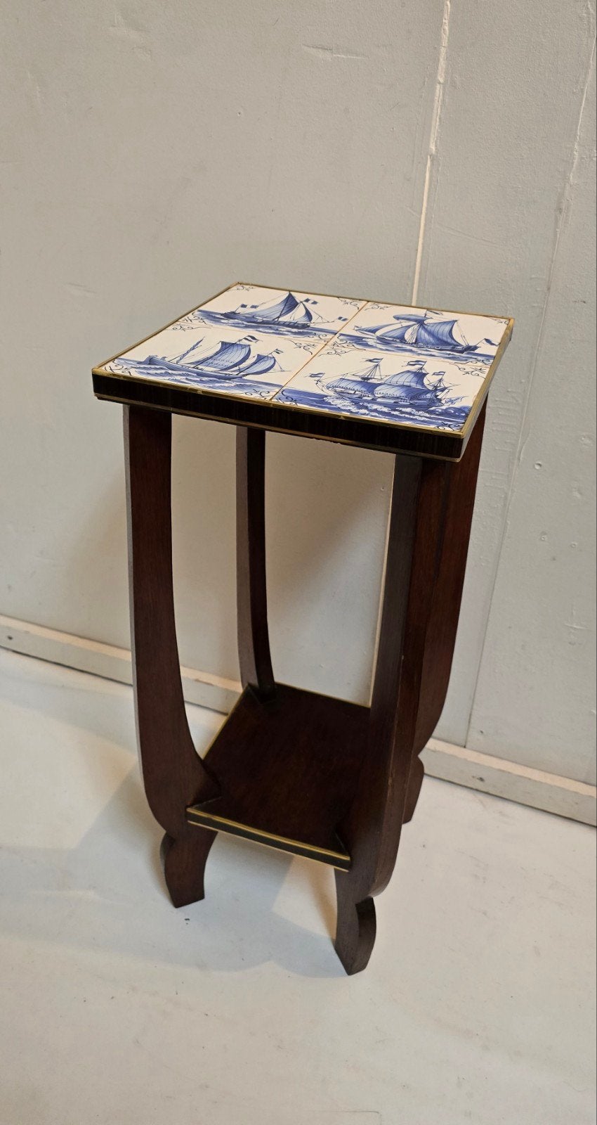 oud plantentafeltje tafel bijzettafeltje met schippers tegel, Antiek en Kunst, Ophalen