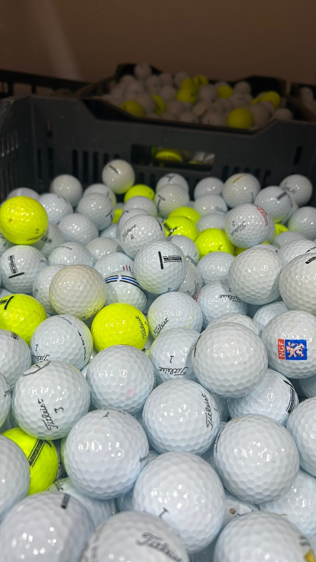 50 Stuks Titleist Tour Soft Golfballen AAAA, Bal(len), Info@premiumgolf.nl, Ophalen of Verzenden, Zo goed als nieuw