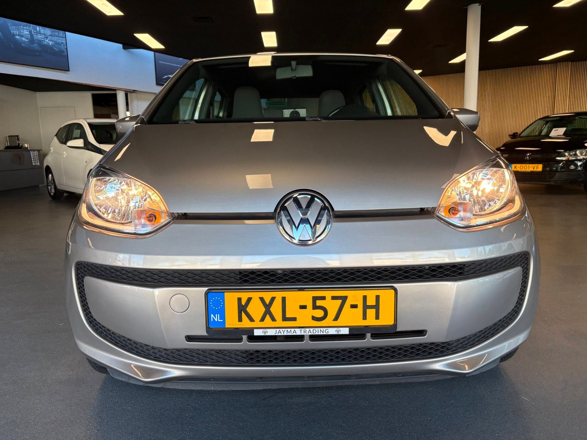 Volkswagen UP! 1.0 cheer up!, Dealer onderhouden, Stof, Gebruikt, 23 km/l