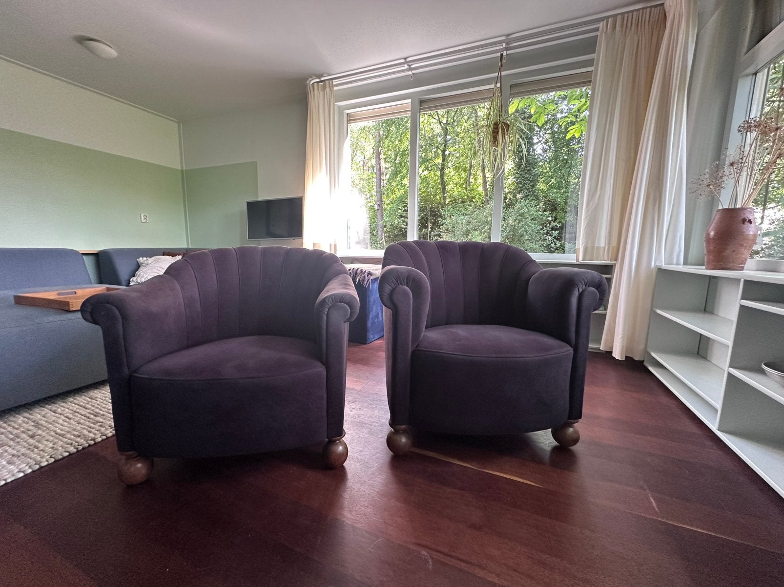 Originele schelpvormige fauteuils in zwart velours, Ophalen, Gebruikt, 75 tot 100 cm