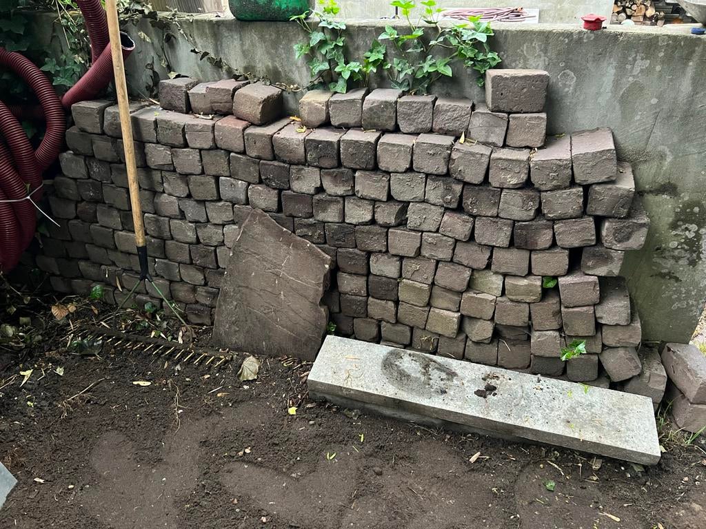 Gebruikte betonklinkers / bestratingsstenen (ca. 3m²), Tuin en Terras, Tegels en Klinkers, Gebruikt, Klinkers, Beton, Minder dan 5 m²
