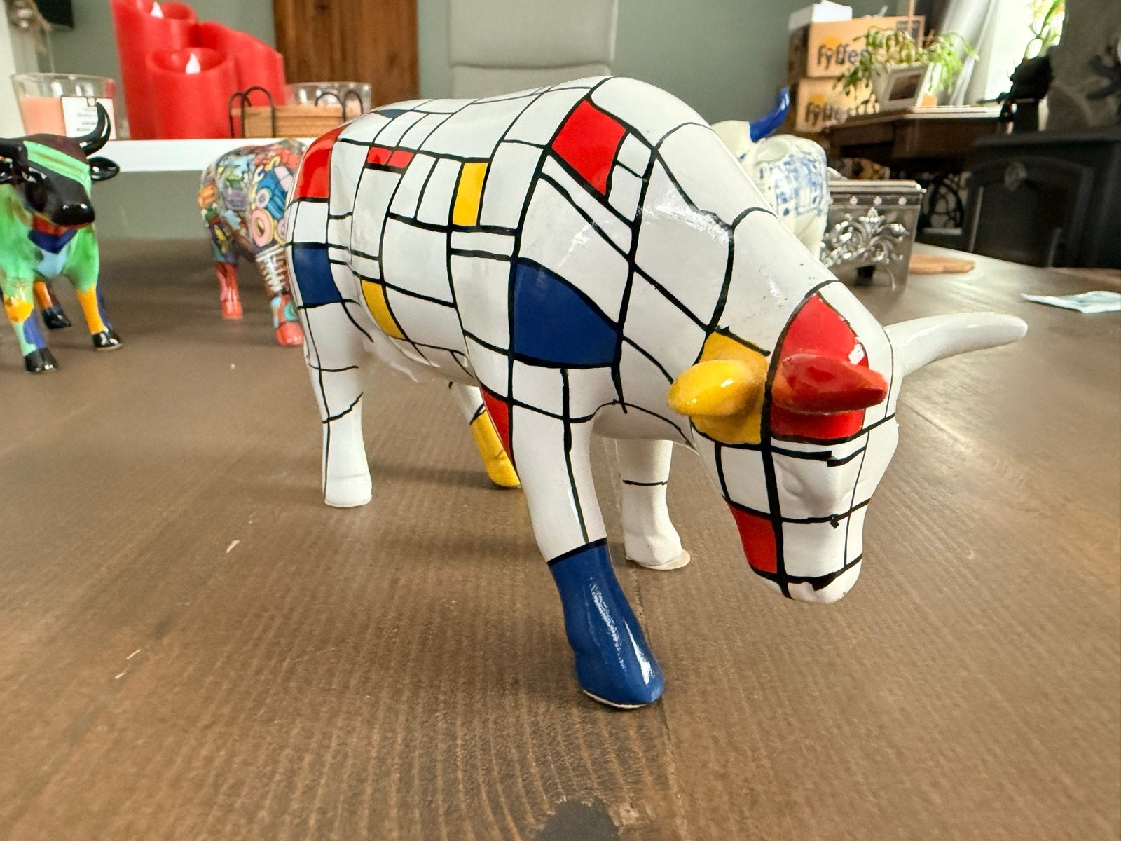 Cow Parade beeldje - Mondriaan stijl, Verzamelen, Dierenverzamelingen, Ophalen of Verzenden, Zo goed als nieuw, Boerderijdier