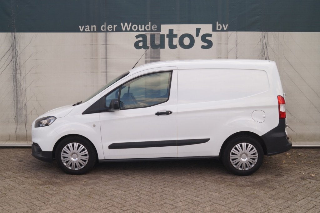 Ford Transit Courier 1.5 TDCI Trend -AIRCO-DAB-TREKHAAK-, Auto's, Voorwielaandrijving, Dealer onderhouden, Stof, Euro 6