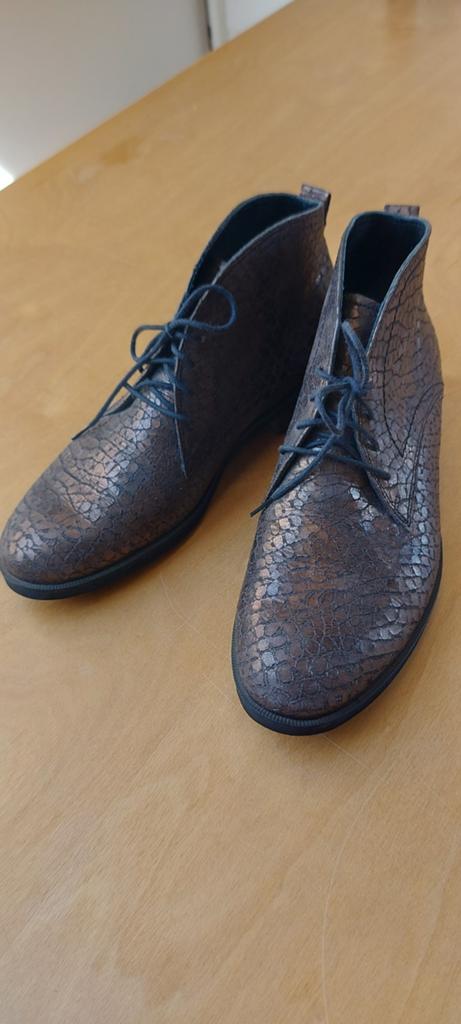 Damesschoenen, Durea maat 7H /maat 41, bruin/bronskleurig, Kleding | Dames, Schoenen, Ophalen of Verzenden, Zo goed als nieuw