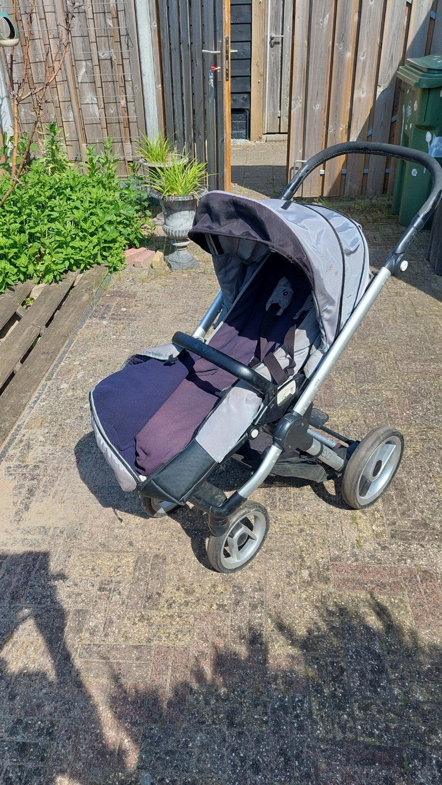 Mutsy kinderwagen met reiswieg en adapters, Ophalen, Gebruikt, Met autostoeltje, Combiwagen