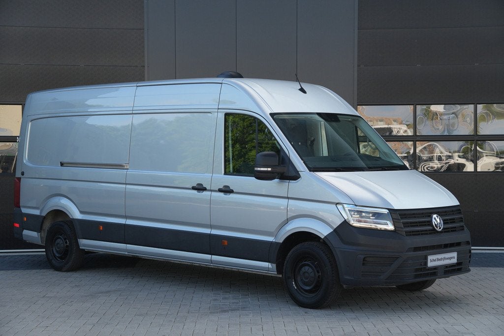 Volkswagen Crafter 35 2.0 TDI L4H3 140pk Automaat - ACC - LE, Stof, Gebruikt, 4 cilinders, Volkswagen