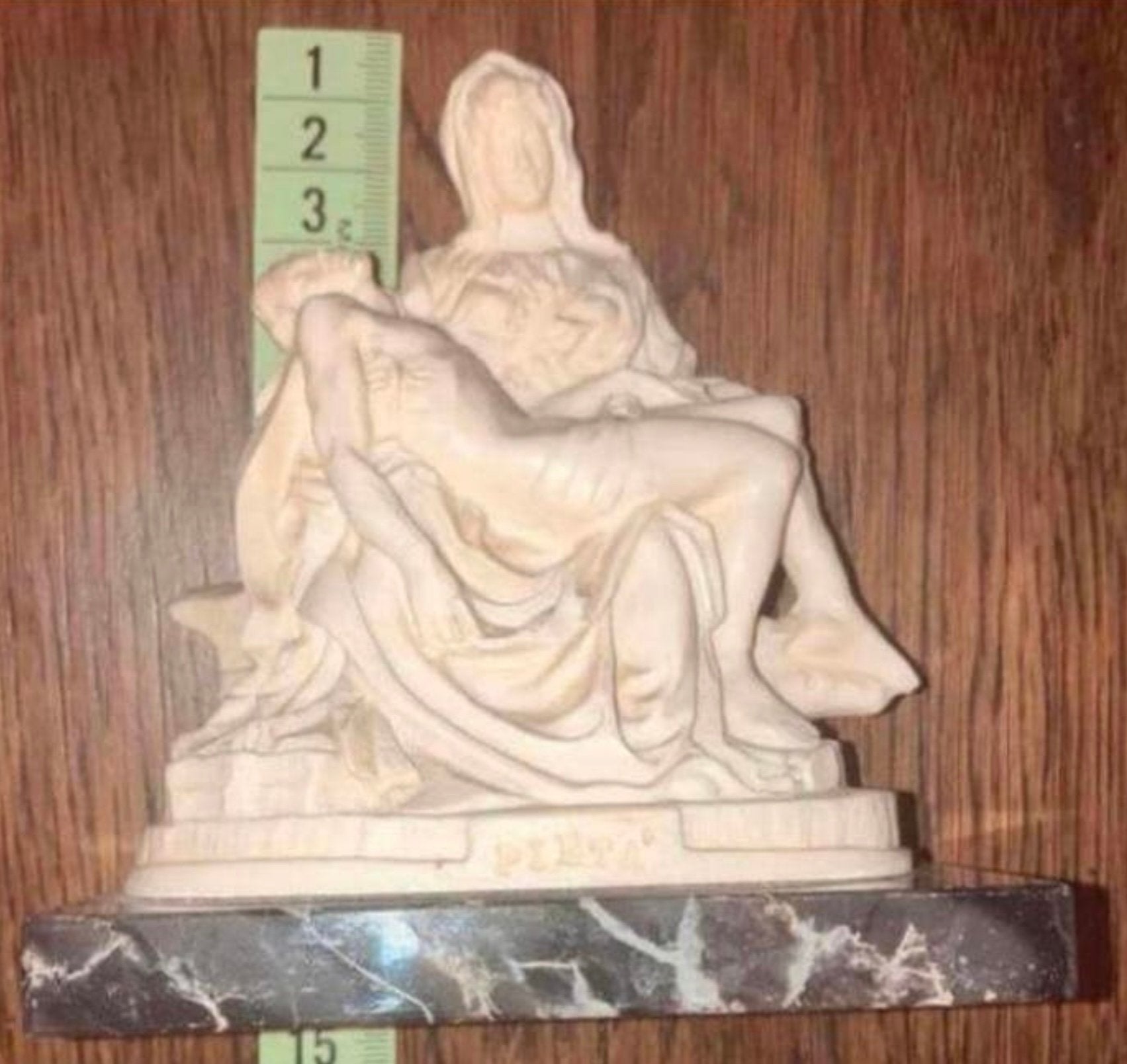 Piëta op marmer ,mooie gesigneerde Italiaanse uitvoering!!, Antiek en Kunst, Antiek | Religie, Ophalen of Verzenden