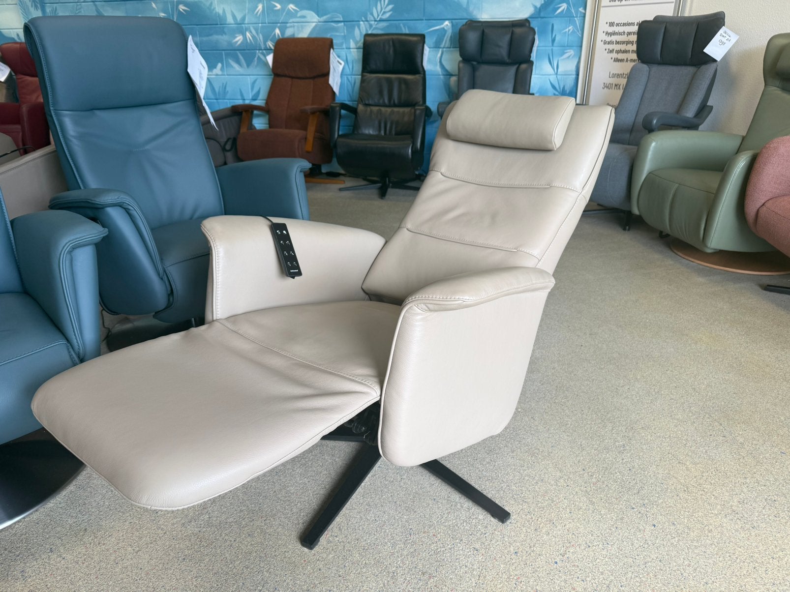 Prominent B-200 staopstoel relax/fauteuil gratis bezorgd, Ruim 100 fauteuils van alleen de A merken, Nieuw, Leer, Ophalen of Verzenden