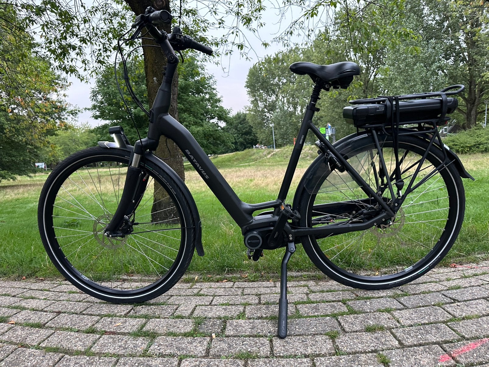 Batavus Finez elektrische fiets 2021 met middenmotor, 55 tot 59 cm, Ophalen, Zo goed als nieuw, Batavus
