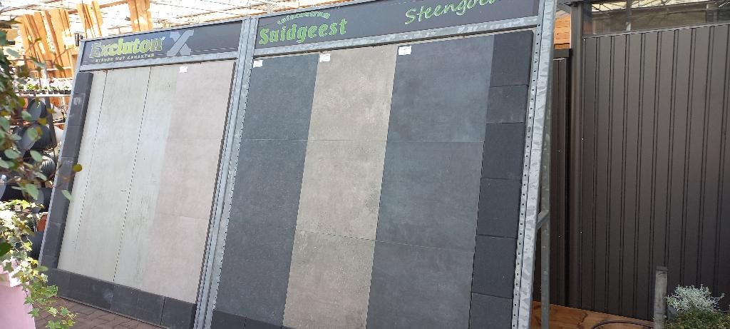 Tegel showborden, Overige typen, Zo goed als nieuw, Hoofdweg 1432, Info@suidgeesttuinen.nl