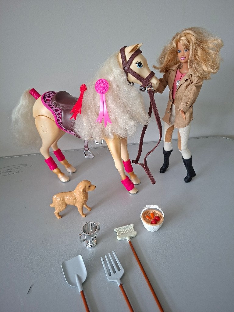 barbie met hond en paard met geluid, Ophalen of Verzenden, Gebruikt, Barbie
