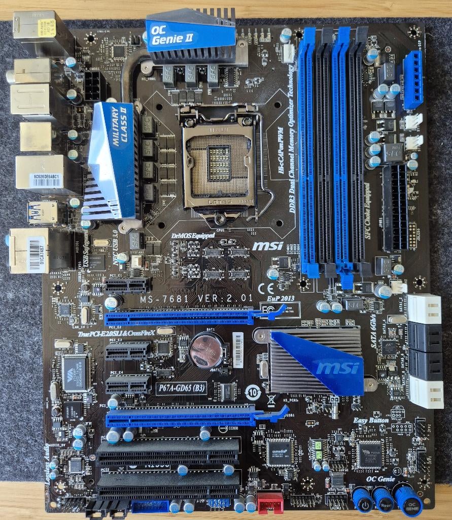 MSI P67A-GD65 (B3) Moederbord - Socket 1155, Computers en Software, Moederborden, DDR3, Ophalen of Verzenden, Zo goed als nieuw