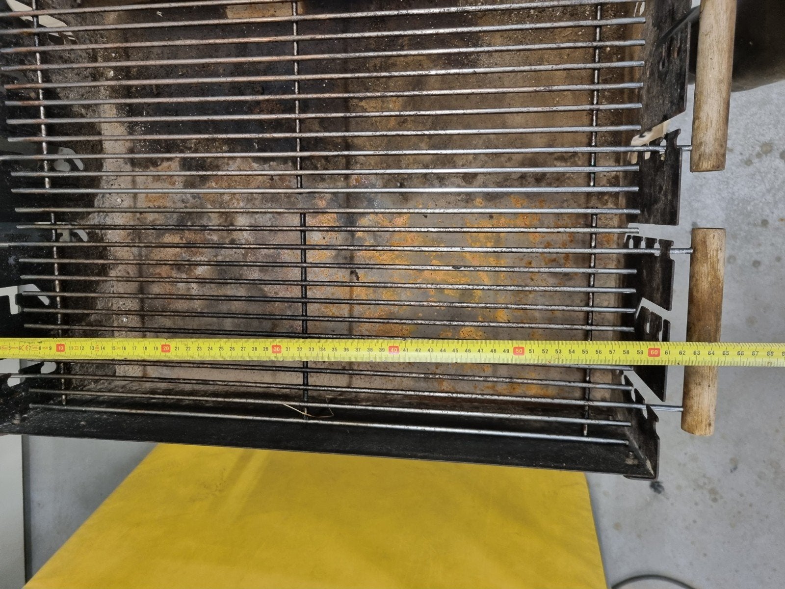 Caranga BBQ met grillrooster 60x40 cm, Ophalen, Gebruikt, Caranga