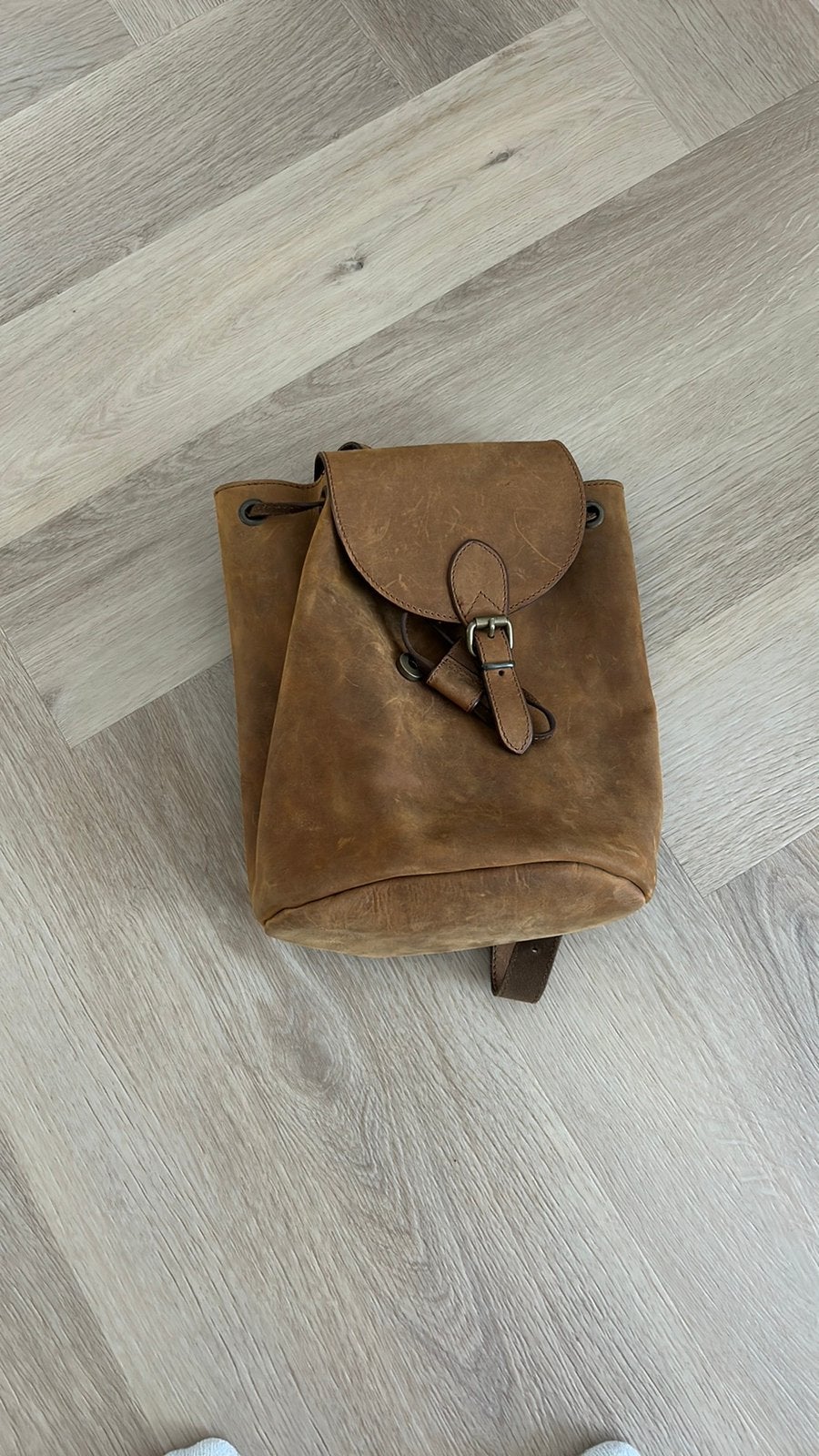 Leren rugtas, Sieraden, Tassen en Uiterlijk, Tassen | Damestassen, Ophalen, Zo goed als nieuw, Bruin