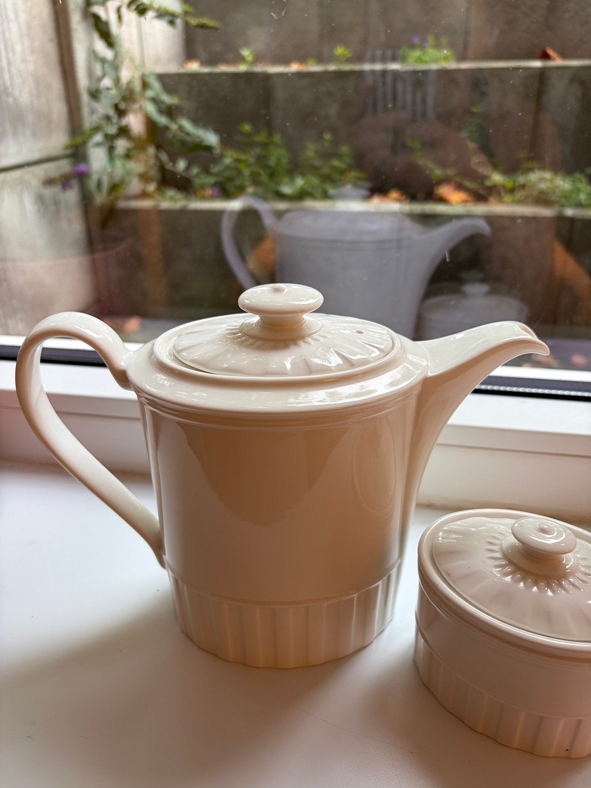 Wedgwood colosseum theepot & suikerpotje, Ophalen