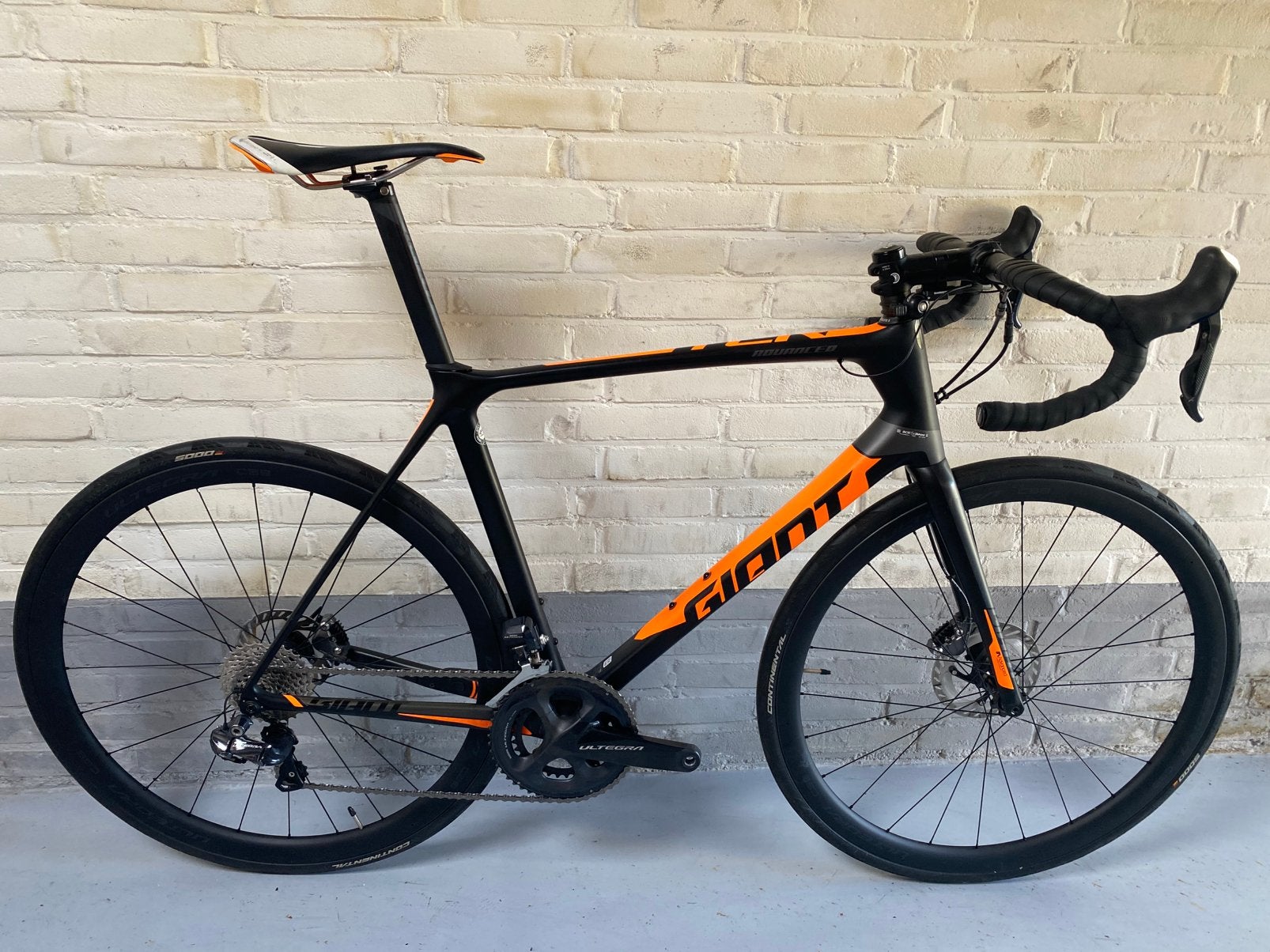 Giant TCR Advanced Pro Disc, 28 inch, Carbon, Zo goed als nieuw, Meer dan 20 versnellingen