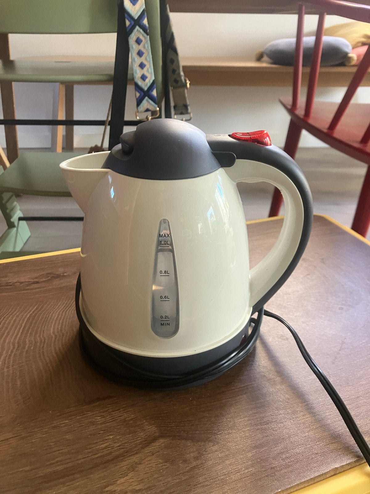 Carpoint Waterkoker 12V/24V - Ideaal voor onderweg, 1 tot 2 liter, Ophalen of Verzenden, Zo goed als nieuw