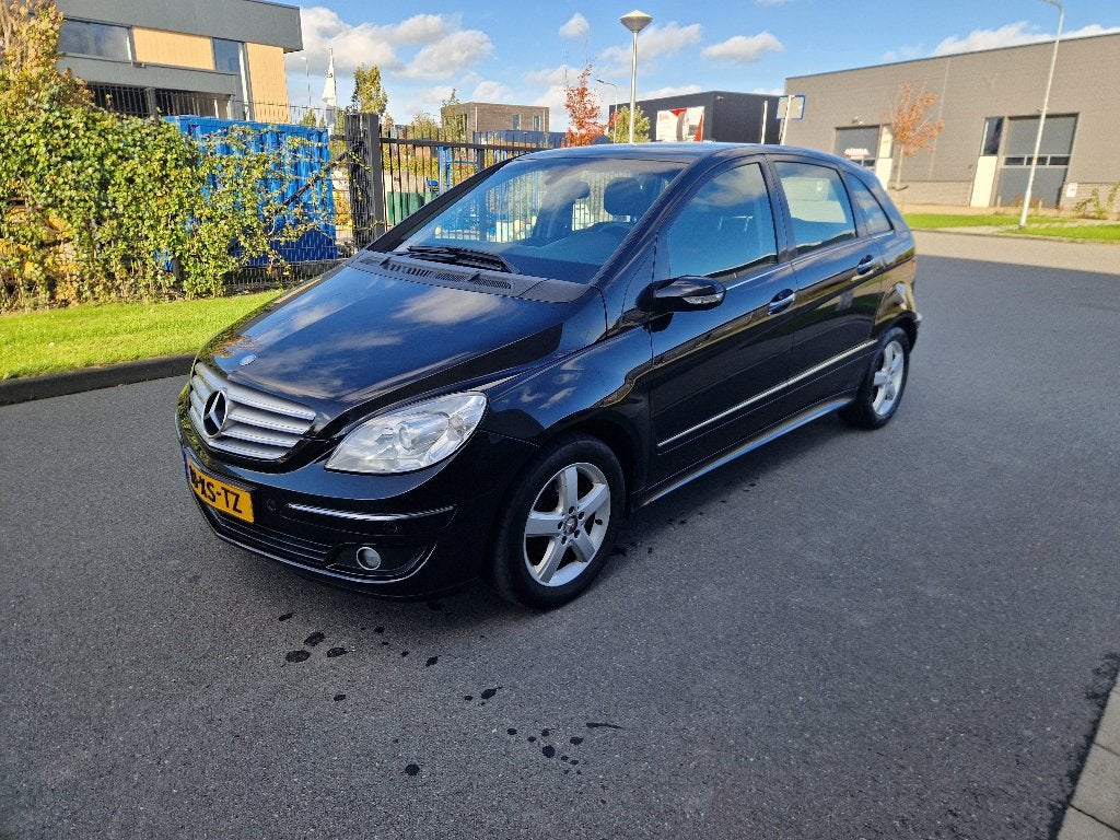 Mercedes-Benz B-Klasse B170 - AUTOMAAT - NIEUWE APK -, Dealer onderhouden, Stof, Zwart, 4 cilinders