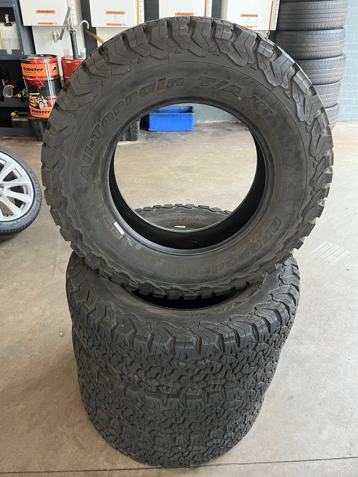 Banden BF goodrich all terrain T/A 245/75R17, Ophalen, 245 mm, All Season, Band(en)