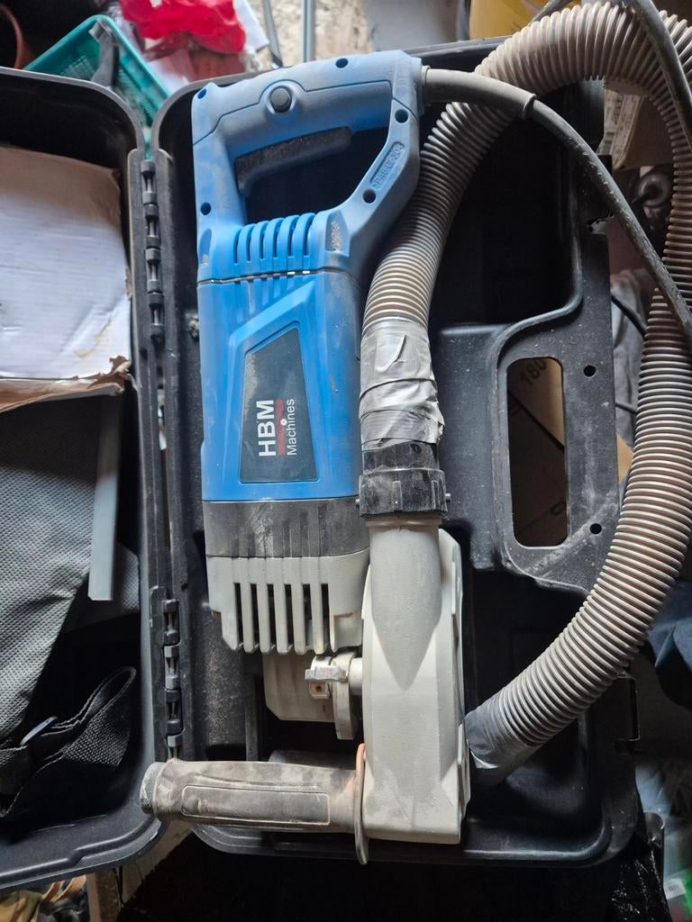 HBM Machines Sleuvenfrees - Krachtige Betonfrees, Ophalen, Gebruikt, Sleuvenfrees, HBM Machines