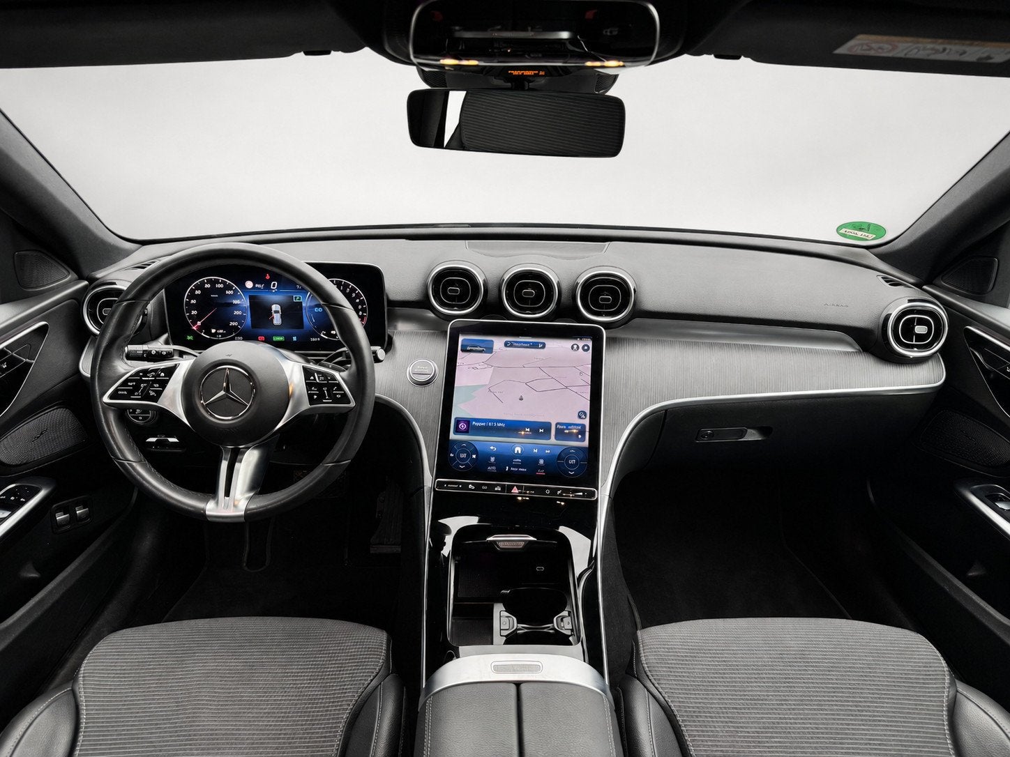 Mercedes-Benz C-klasse Estate 300 e Night | Camera | Carplay, Auto's, Automaat, Dealer onderhouden, Zwart, 4 cilinders