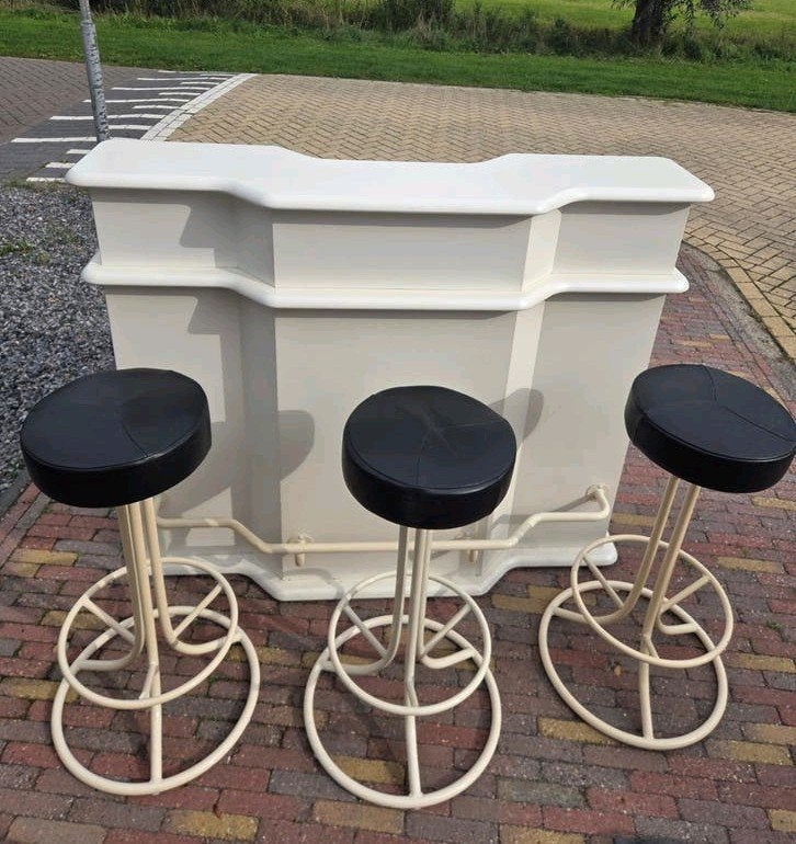 Complete bar met koelkast en 3 barkrukken, Ophalen, Gebruikt, Inclusief barstoelen